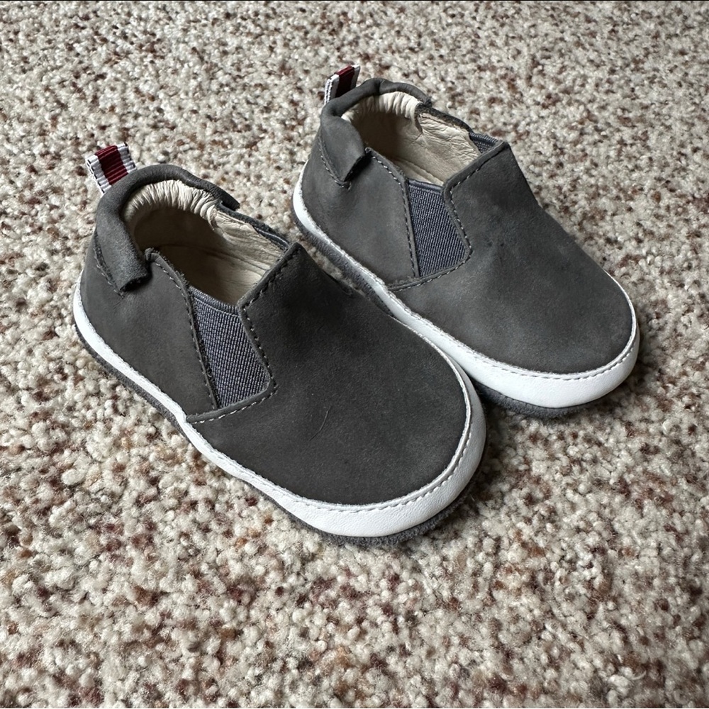 🩶 Robeez Grey Baby Slip-On Shoes